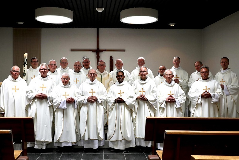Priesterjubilarissen ontvangen door bisschop
