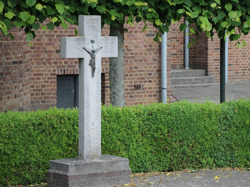 Oud-deken Hans van Tulder overleden
